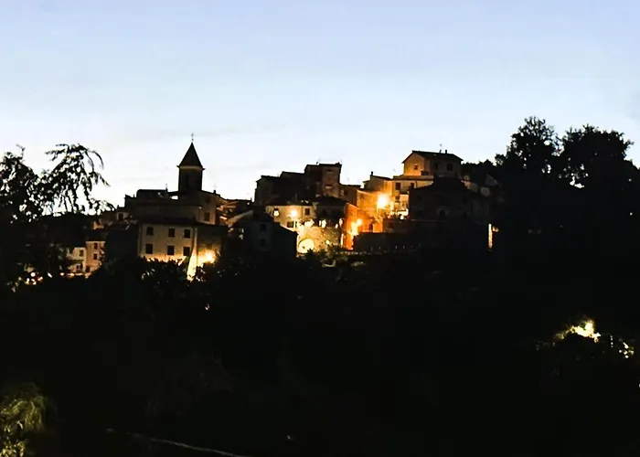 Nonna Papera Near Cinque Terre *